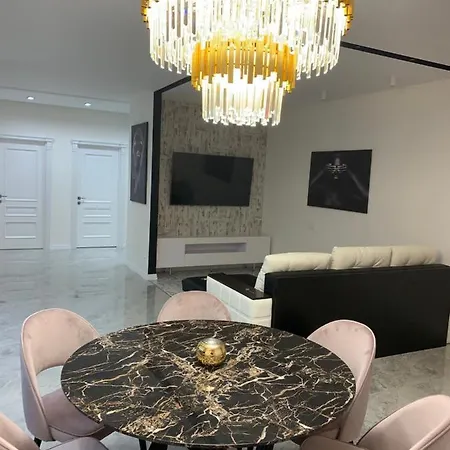 Апартаменты Vip - квартира в аркадии !!! 3 In Arcadia